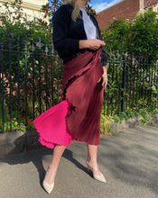 Load image into Gallery viewer, Pink Plum Pleated Skirt