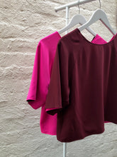 Load image into Gallery viewer, Pink Plum Cropped Top